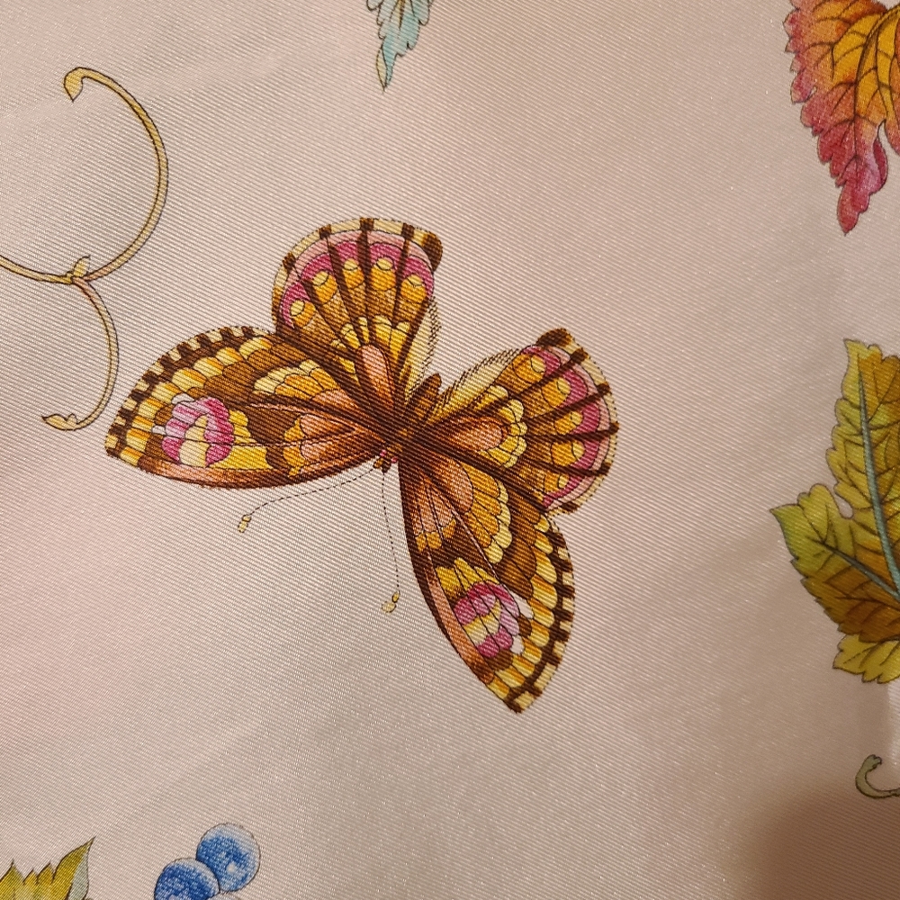 Dead stock Gucci scarf vintage butterfly grapes bees - Picture 10 of 12